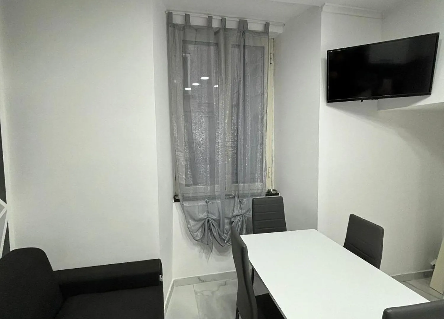 Domus Sunny Apartment Naples