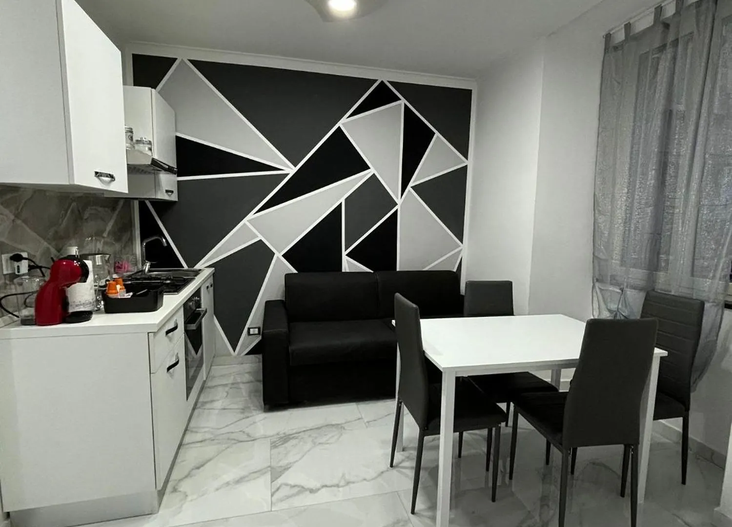 Domus Sunny Apartment Naples