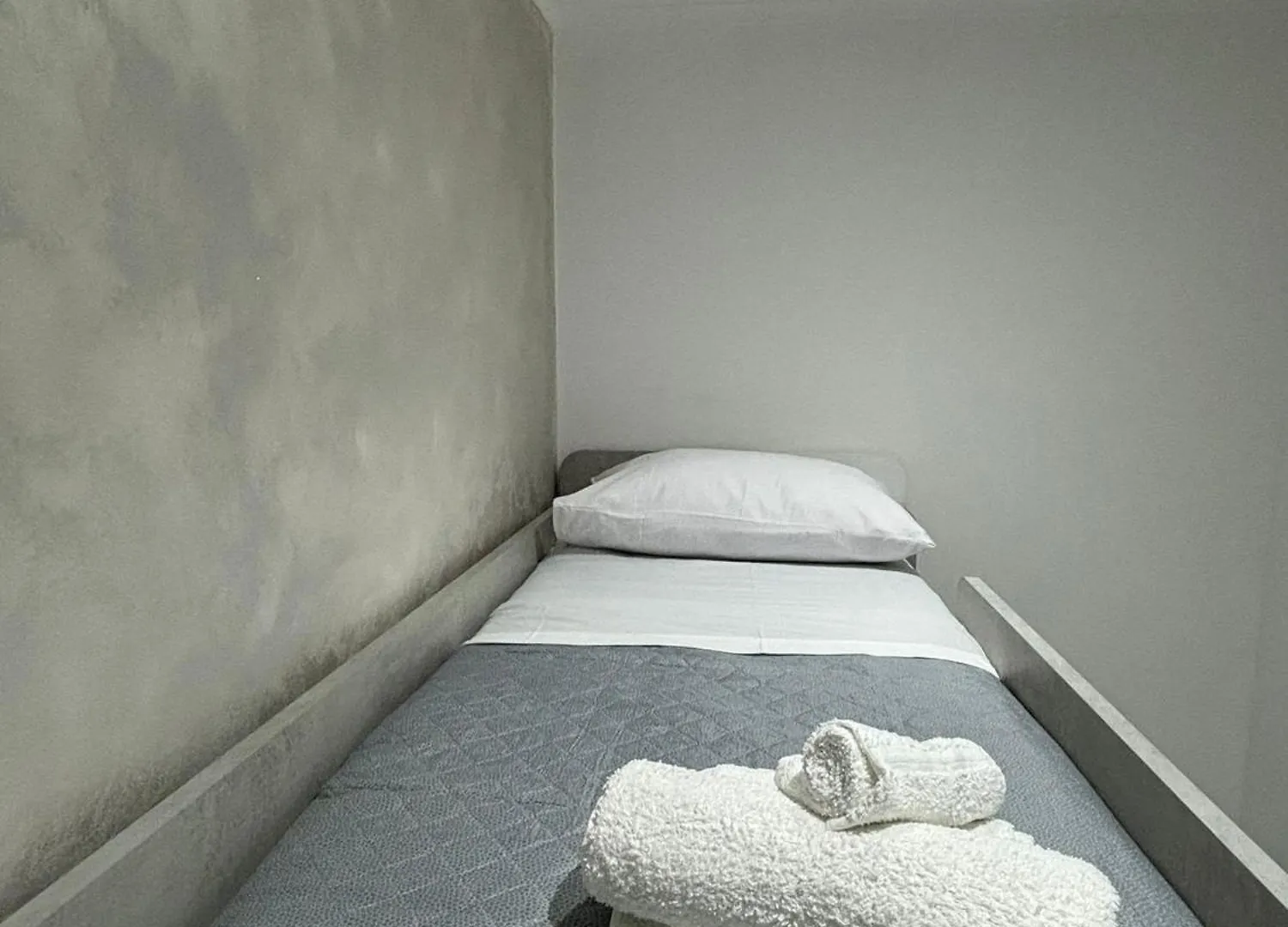 Domus Sunny Apartment Naples